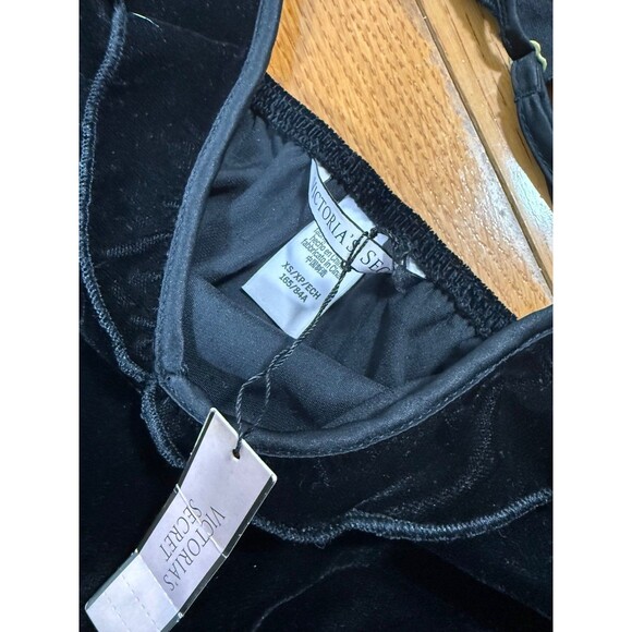 Victoria's Secret Black Velvet Romper Sleep Lounge XS NEW - Picture 6 of 9